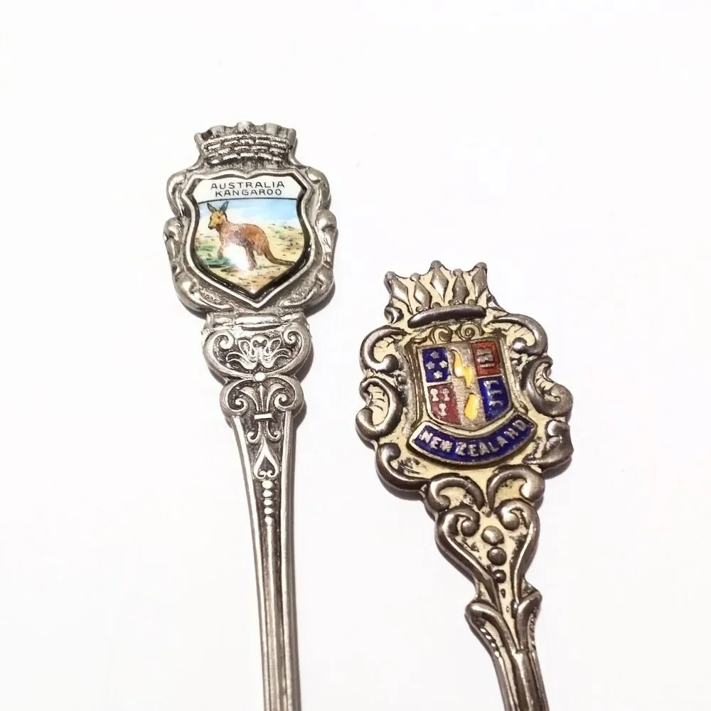 Vintage Australia & New Zealand Silver Plate Souvenir Spoon Pair EPNS
